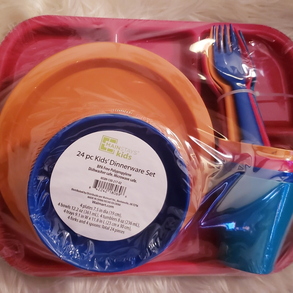 24pc KIDS DINNERWARE SET